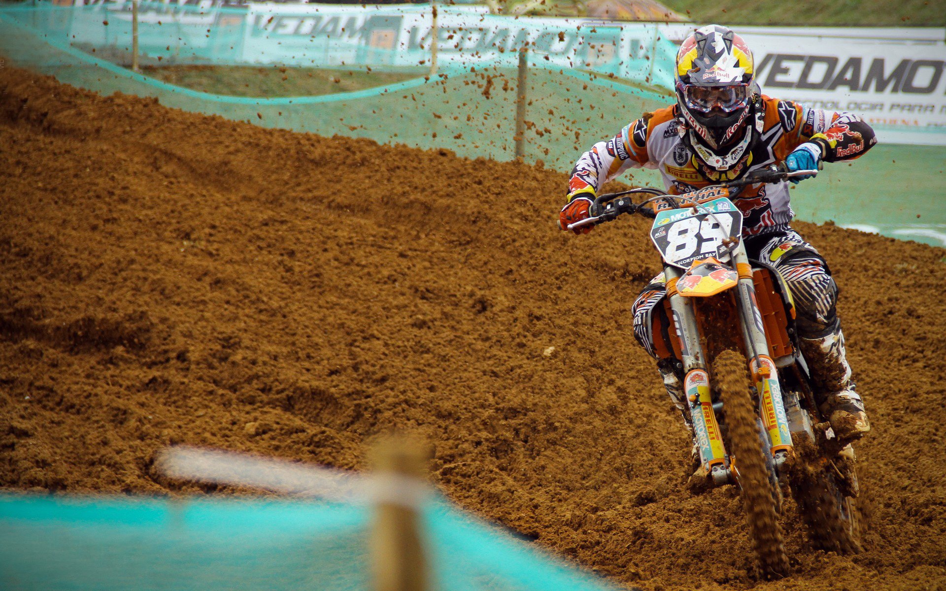 星空体育在线登陆-一场1-1！让英超争四乱了：桑德兰3轮不败+进前四，2大黑马搅局，英超 桑德兰